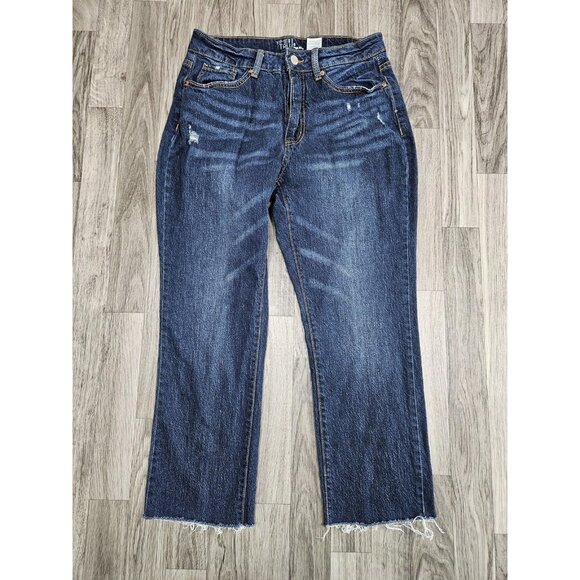 (3/$35) Time and Tru Jeans Women 8 Cropped High Rise Straight Distressed Raw Hem - Picture 1 of 13